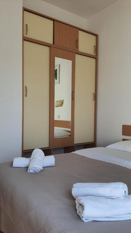 Apartments Irena Божава Экстерьер фото